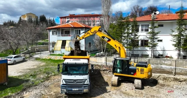 Darende de İlçe Halk Kütüphanesi için ilk kazma vuruldu Malatya Haberleri