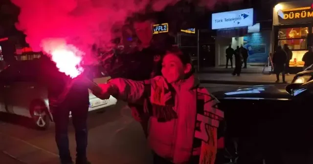 Milli başarıya en çok da çocuklar sevindi VİDEO İZLE