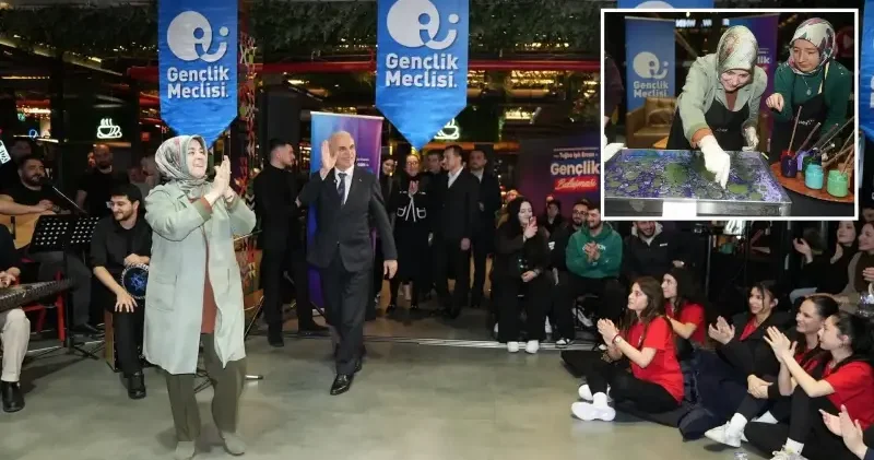 AK Parti Genel Merkez Kadın Kolları Başkanı Tuğba Işık Ercan Ümraniye de gençlerle buluştu Politika Haberleri