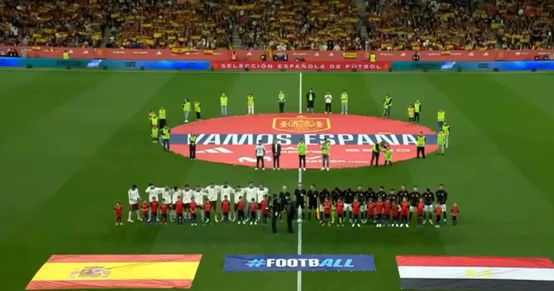 İspanya Mısır maçında skandal tezahürat! Futbolcular bile şok oldu Sözcü Gazetesi