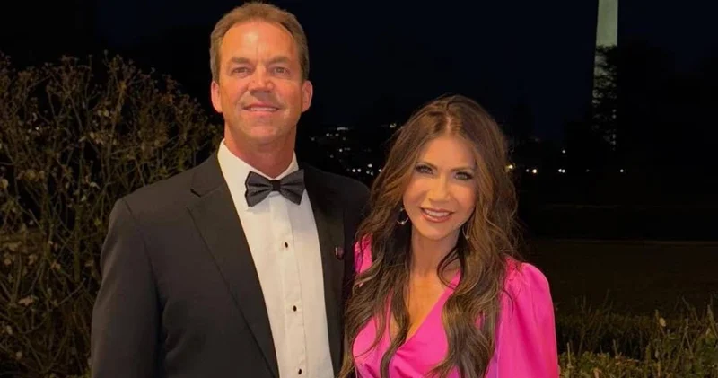 Gündemi sarsan ifşa! Eski bakanın eşinin gizli hayatı ortaya saçıldı