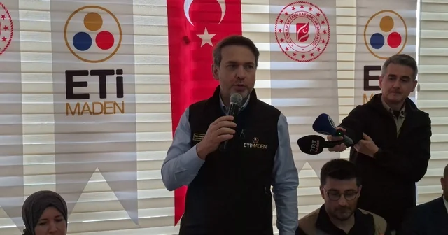 Bakan Bayraktar: Beylikova yı endüstriyel üretim tesisi aşamasına getirdik Enerji ve Tabii Kaynaklar Bakanı Bayraktar, Eskişehir de işçilerle buluştu Eskişehir Haberleri