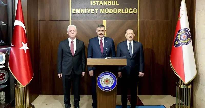 Bakan Çiftçi, İstanbul Emniyet Müdürlüğünü ziyaret etti