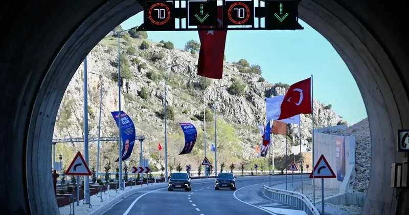30 dakikalık yol 15 dakikaya düştü: Çorum Laçin Yolu ve Kırkdilim Tünelleri hizmete açıldı