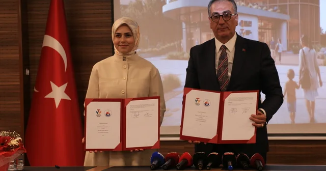Trabzon da Bayraktar Bilim Merkezi için imzalar atıldı Trabzon Haberleri