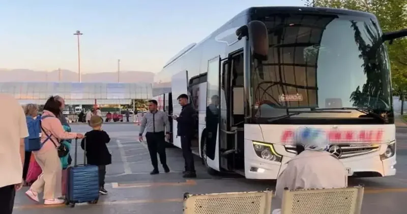 Tüm Türkiye nin konuştuğu çocuk yeni hayatı için yola çıktı