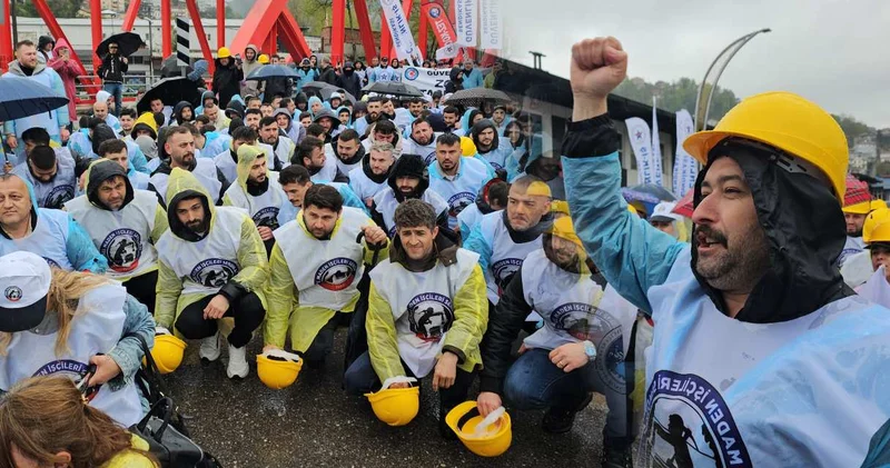 Zonguldak a 1 Mayıs coşkusu! Madenciler en önde yürüdü