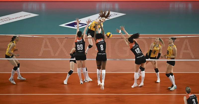 VakıfBank ve Eczacıbaşı, CEV Şampiyonlar Ligi Dörtlü Finali nde sahne alıyor