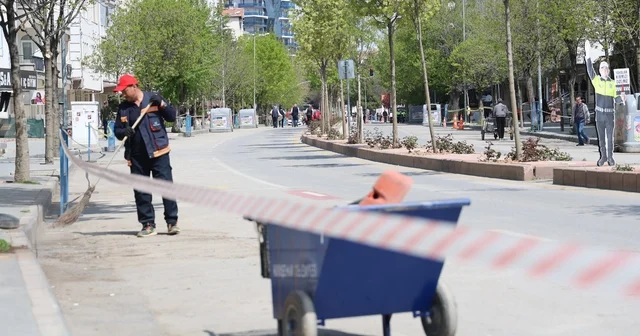 Bayramda görevlerini bırakmadılar: Temizlik işçilerinden takdirlik hareket 1 Mayıs ta hem çalıştılar hem takdir topladılar Kırşehir Haberleri