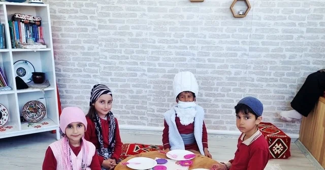 Öğrenciler Nasreddin Hoca fıkralarını canlandırdı Bayburt Haberleri