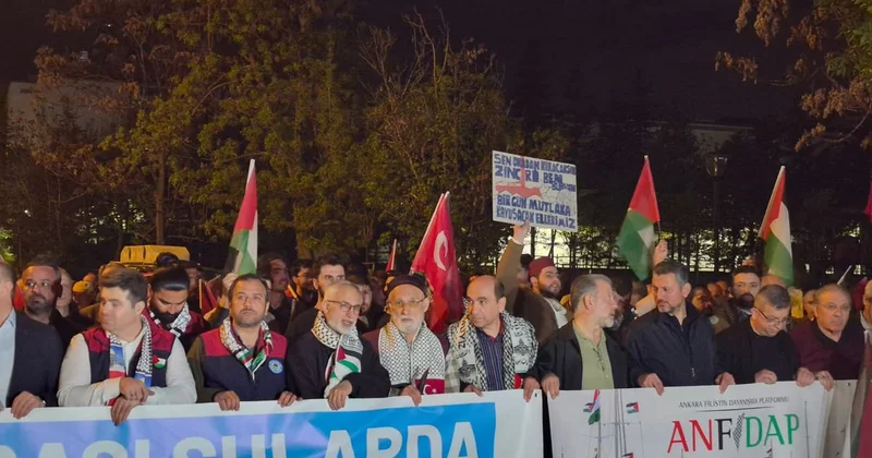 Yer: Ankara! ABD nin Sumud Filosu na müdahalesi böyle protesto edildi