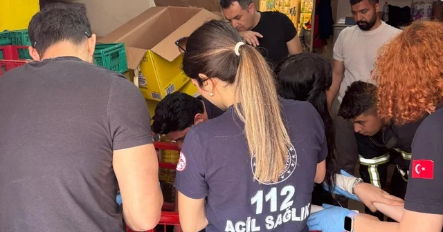 Adana da ayağı asansör ile kabin boşluğu arasına sıkışan işçi kurtarıldı Adana Haberleri