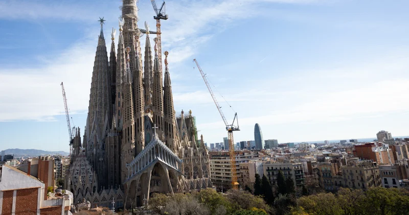 1882 yılından beri inşası devam ediyor: İşte Sagrada Família nın 144 yıldır tamamlanamayan hikayesi