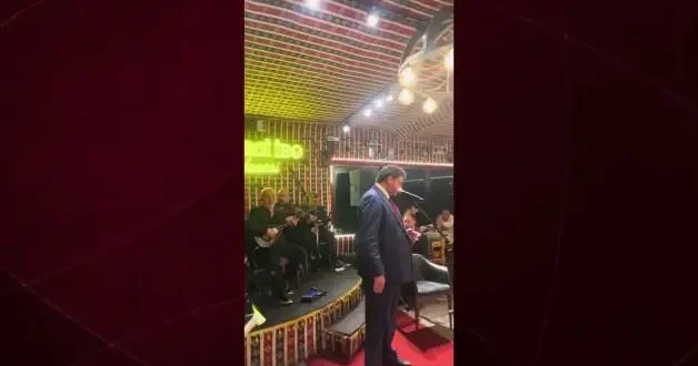 Ölümden dönen bir dönemin efsanesi Hakan Taşıyan, ciğercide şarkı söyledi