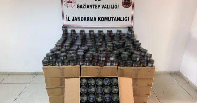 Gaziantep te 1,8 milyon TL değerinde kaçak malzeme ele geçirildi: 3 gözaltı Gaziantep Haberleri