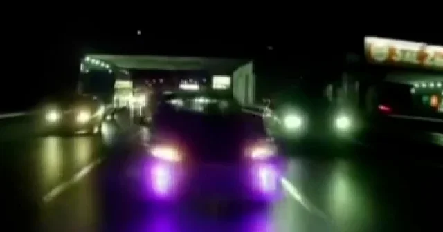 Bursa da trafik magandasının yoğun trafikte makas atarak ilerlediği anlar kamerada VİDEO İZLE