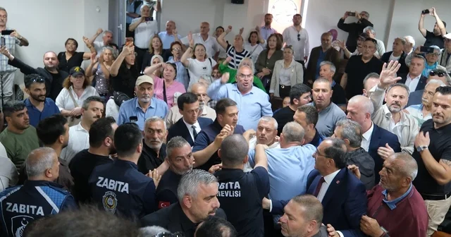 Akçakoca da belediye başkanvekili seçildi, arbede çıktı Düzce Haberleri