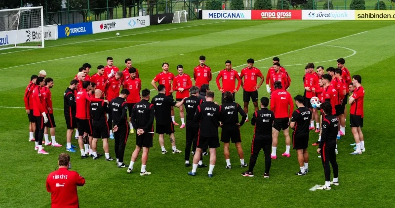 Montella 6 ismi kadrodan çıkarttı: Türkiye ABD ye 29 kişi gidiyor Futbol Haberleri