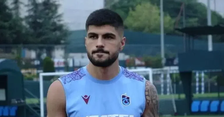 Eren Elmalı tedbir amaçlı hastaneye götürüldü