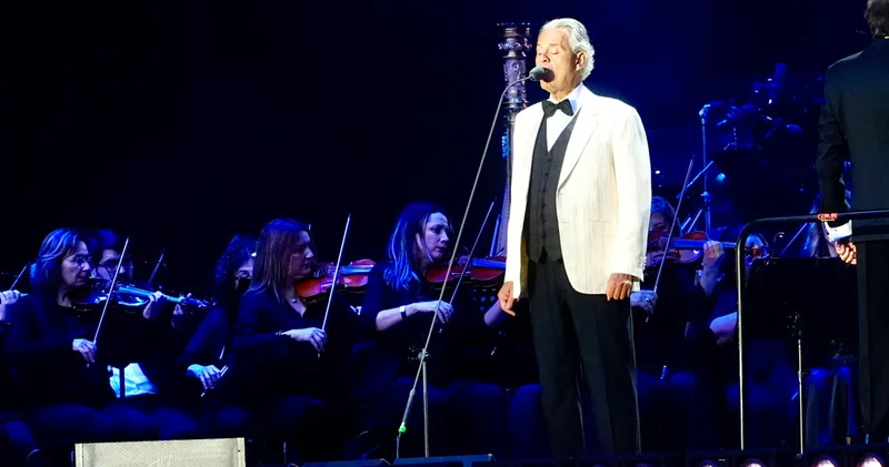 Dünyaca ünlü İtalyan tenor Andrea Bocelli den İstanbul da stadyum konseri