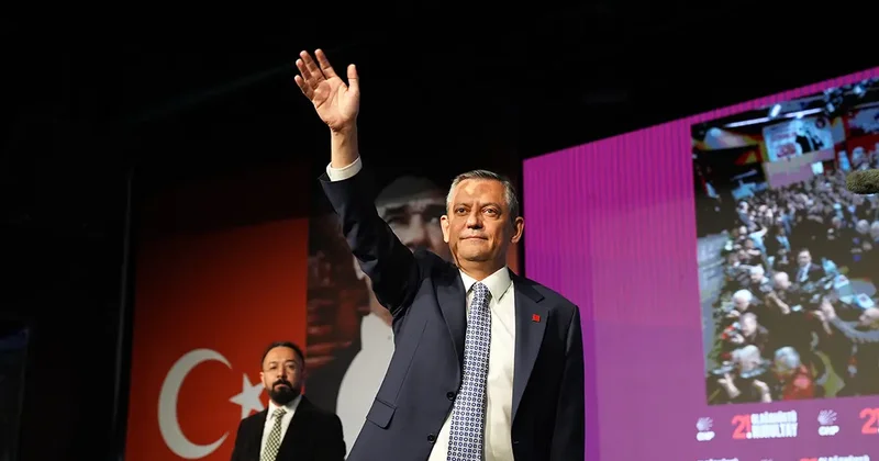 CHP’de imza trafiği hızlandı: Özel cephesi ilk günden eşiği geçti