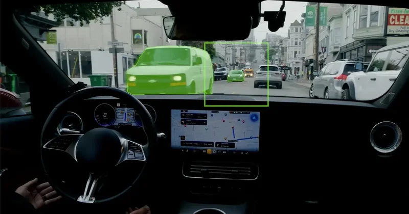 İnsan gibi düşünen otomobiller geliyor! İşte NVIDIA Alpamayo 2 Super
