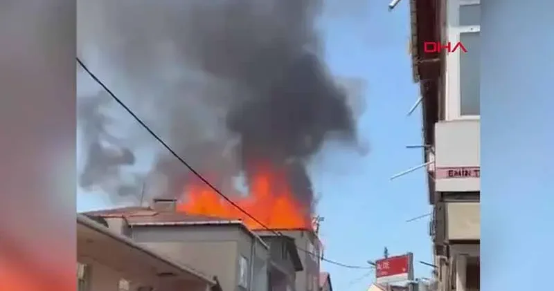 Pendik te 5 katlı binanın çatısında çıkan yangında 1 işçi yaralandı