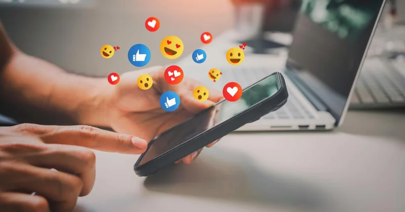 Sosyal medyada yeni dönem: Yapay zekaya etiket, gizli reklama ceza geliyor