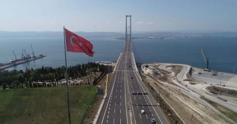 SON DAKİKA Otoyol ve köprü geçiş ücretlerine zam 2026! Yavuz Sultan Selim, Osmangazi ve Çanakkale Köprüsü geçiş ücreti ne kadar oldu?