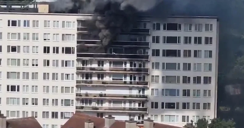 Belçika da bir apartmanda çıkan yangında en az 6 kişi öldü