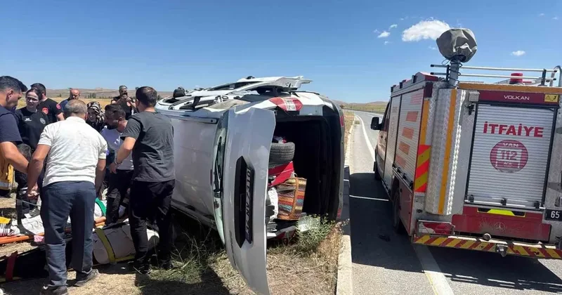 Van’da araçlar çarpıştı: 8 yaralı