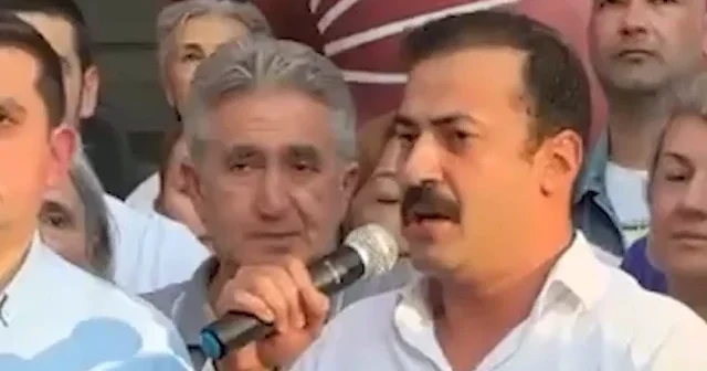 Görevden alınan CHP li Talat Ayaz ın kürsüdeki zor anları kamerada: Konuşmakta güçlük çekti elleri titredi VİDEO İZLE