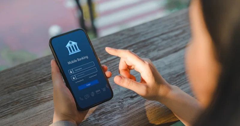 Banka hesabını günde defalarca kontrol edenler dikkat! Uzmanlar açıkladı: Bu davranışın sebebi para takibi değil!