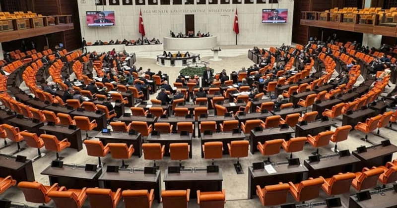 AKP nin yeni ekonomi paketi: En düşük emekli aylığı, gurbetçiye askerlikten muafiyeti ve öğrenci affı gündemde Sözcü Gazetesi