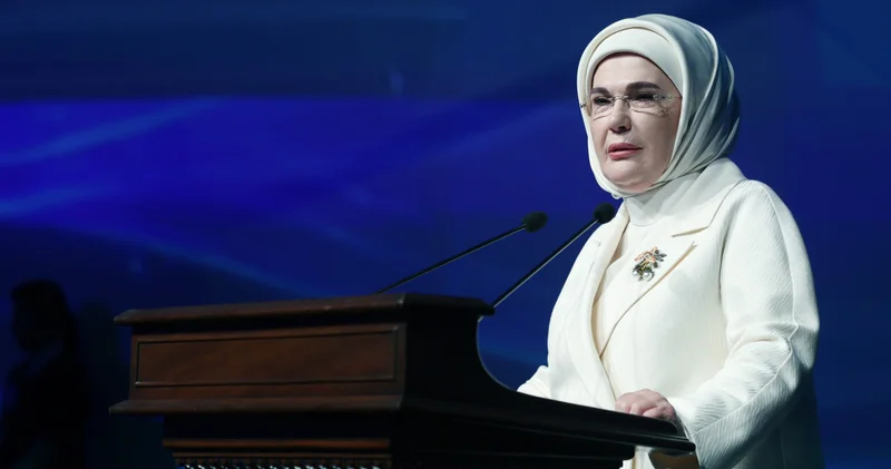 Emine Erdoğan, DOA makineleriyle geri dönüşüm kültürünün güçleneceğini söyledi