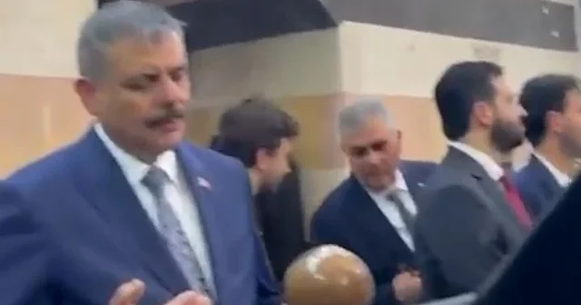 Bakan Çiftçi Kudüs Fatihi Selahaddin Eyyubi nin kabrini ziyaret etti: Kudüs Valiliği için dua etmişti VİDEO İZLE