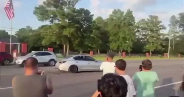 Drift yapan sürücü karşı şeride geçti: Araca böyle takla attırdı!