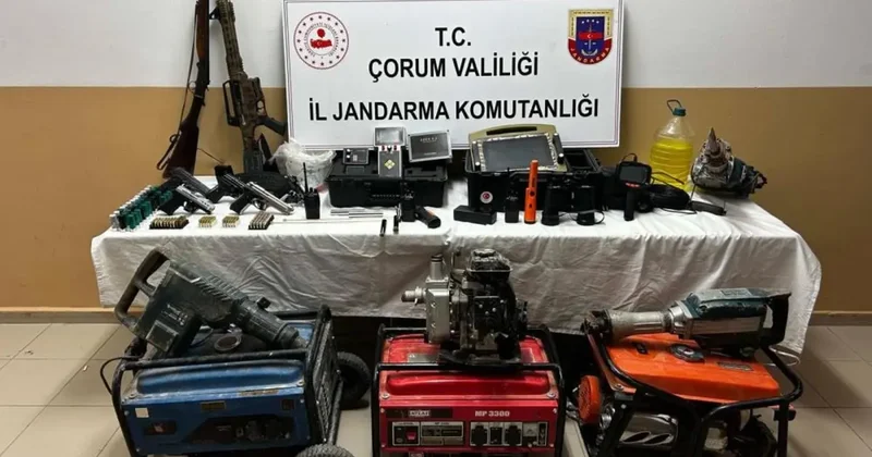 Çorum da define avcılarına jandarmadan suçüstü operasyon: 5 tutuklama