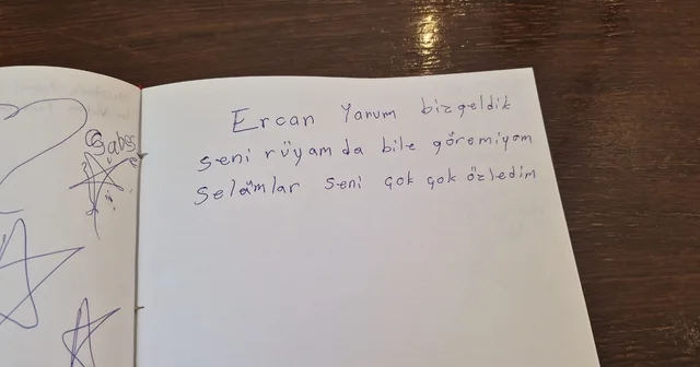 Şehitlik anı defterindeki duygusal yazılar Eskişehir de şehit yakınının yazısı duygulandırdı: Seni rüyamda bile göremiyorum, çok çok özledim Eskişehir Haberleri Habertürk Yerel Haberler