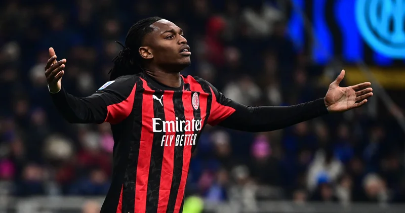 Son dakika: Rafael Leao transferinde Fenerbahçe ve Galatasaray a dev rakip!