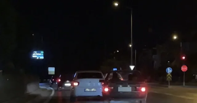 Makas atan sürücü hem yanındakileri hem trafiği tehlikeye attı Konya Haberleri Habertürk Yerel Haberler