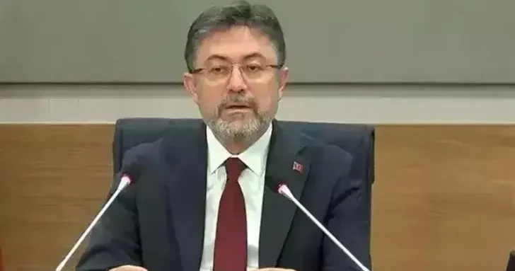Bakan Yumaklı: Balıkesir Gömeç, Mersin Aydıncık Gülnar yangınlarını tamamen kontrol altına aldık