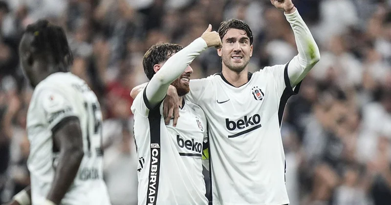 Vlahovic coştu, coşturdu! Beşiktaş tan Fenerbahçe ye 6 gollü gözdağı