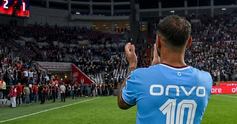 Salah tan maç sonunda dikkat çeken hareket! Beğeni yağıyor