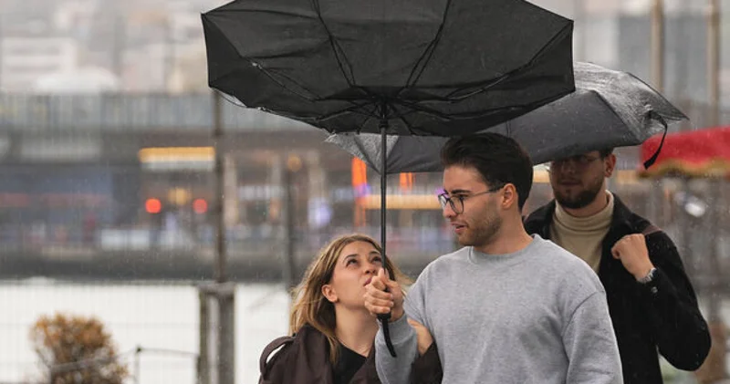 SON DAKİKA HABERİ: Bu gece başlıyor... Meteoroloji ve AKOM İstanbul için saat verdi Son dakika haberleri