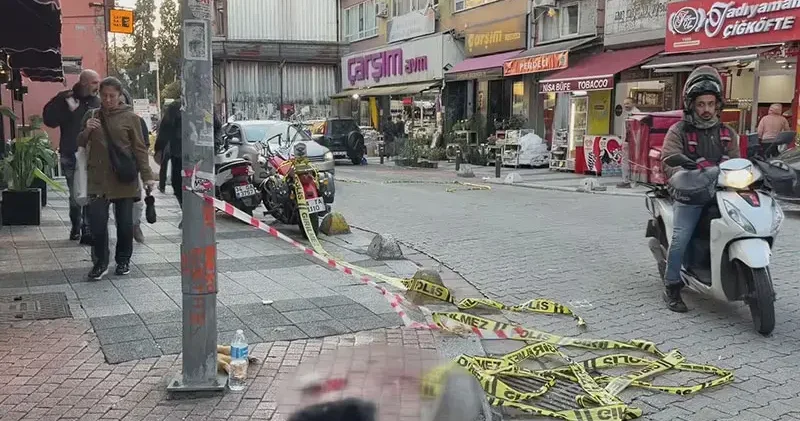 Kadıköy de alacak meselesi nedeniyle çıkan tartışmada 1 kişi silahla yaralandı