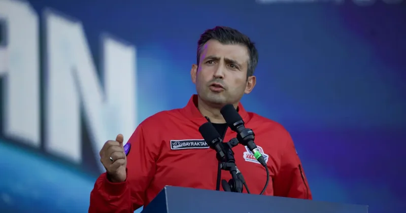 TEKNOFEST Yönetim Kurulu Başkanı Bayraktar, TEKNOFEST Güneydoğu da gençlere seslendi