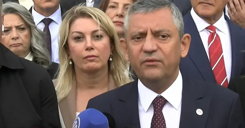 Özgür Özel’den CHP’ye çok sert ikiyüzlülük tepkisi: “İş bu tarafa dönünce makas değiştiriyorlar”