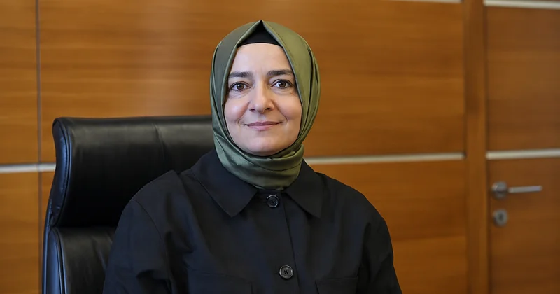 Gazeteci İsmail Kılıçarslan dan Fatma Betül Sayan Kaya ya zehir zemberek sözler: 165 milyon lirayı nereden buldun?