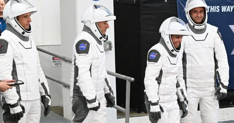 NASA, Crew 13 ü uzaya fırlattı